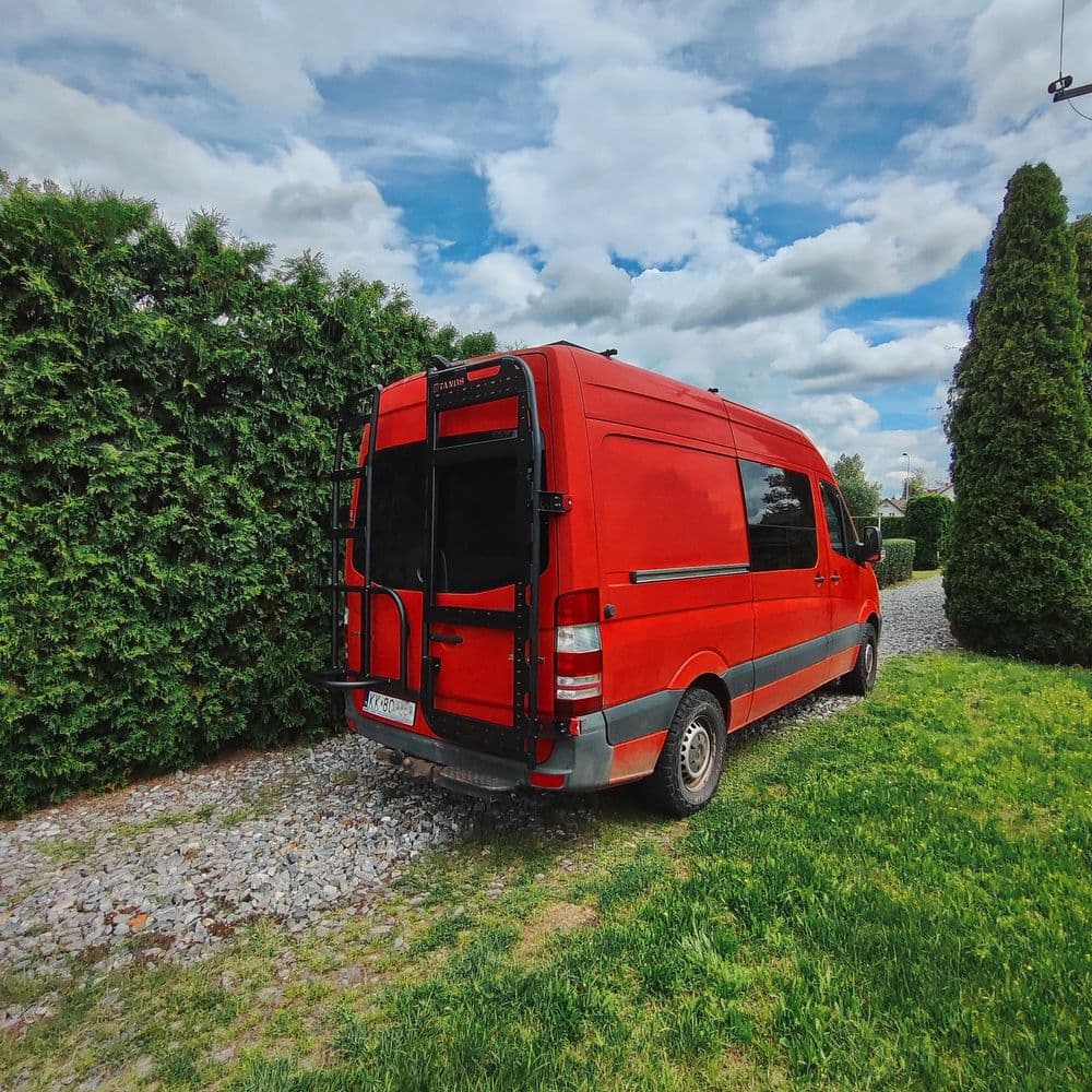 Aluminiowe mocowanie koła zapasowego z drabinką thumbnail 3