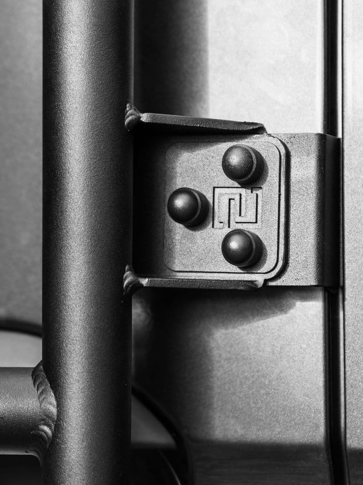 Aluminiowe mocowanie koła zapasowego z drabinką do Mercedes Sprinter 907 thumbnail 10