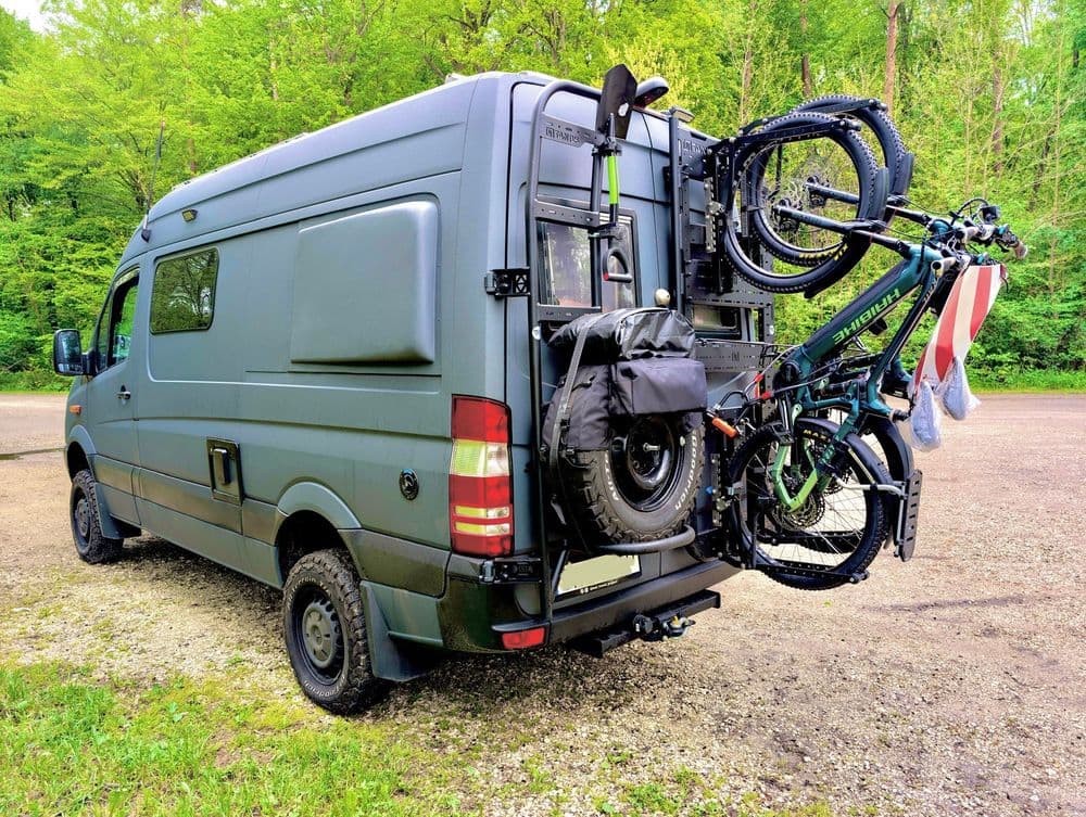 Aluminiowy stelaż wielofunkcyjny do Mercedes-Benz Sprinter 906 oraz Volkswagen Crafter 1 thumbnail 2
