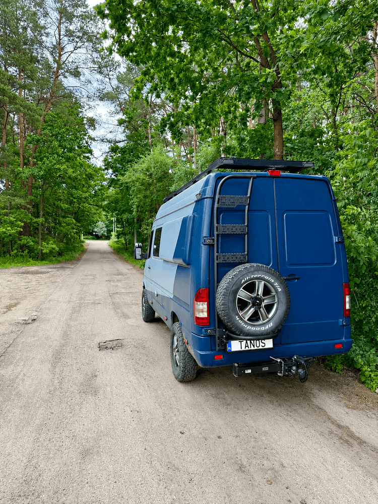 Aluminiowe mocowanie koła zapasowego z drabinką do Sprinter 903