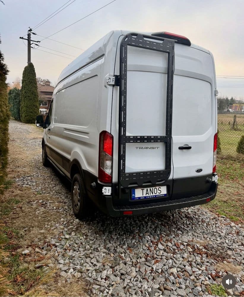 Aluminiowy stelaż wielofunkcyjny do Ford Transit na lewe drzwi